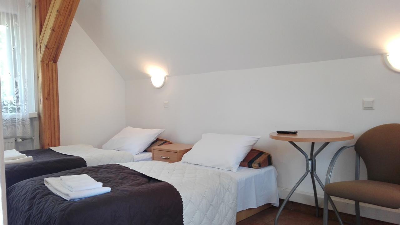 Osrodek Szkoleniowo - Wypoczynkowy Guzianka Hotel Ruciane-Nida Eksteriør billede