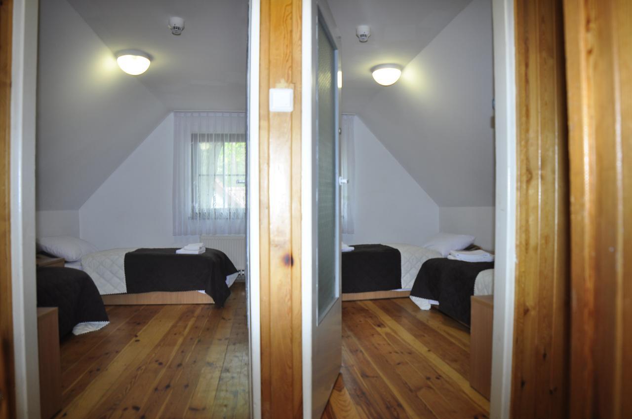 Osrodek Szkoleniowo - Wypoczynkowy Guzianka Hotel Ruciane-Nida Eksteriør billede